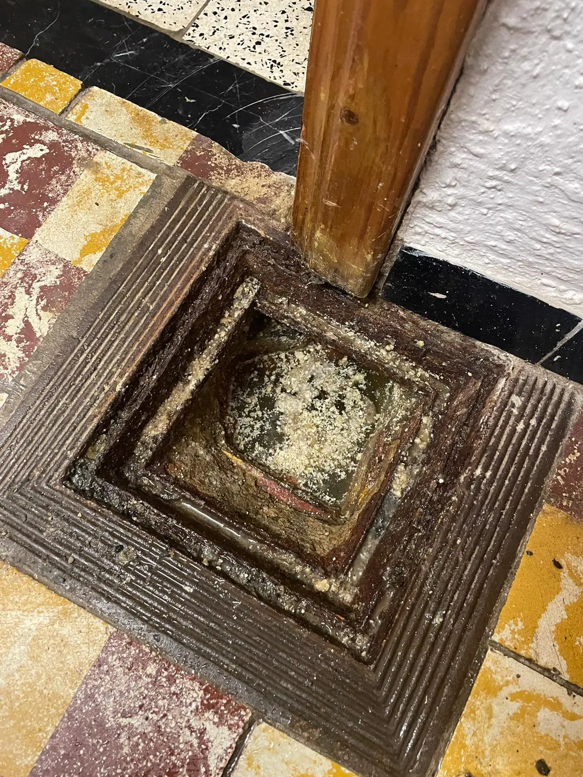 Débouchage Egouts et Fosse Septique - Plombier Urgent Bruxelles