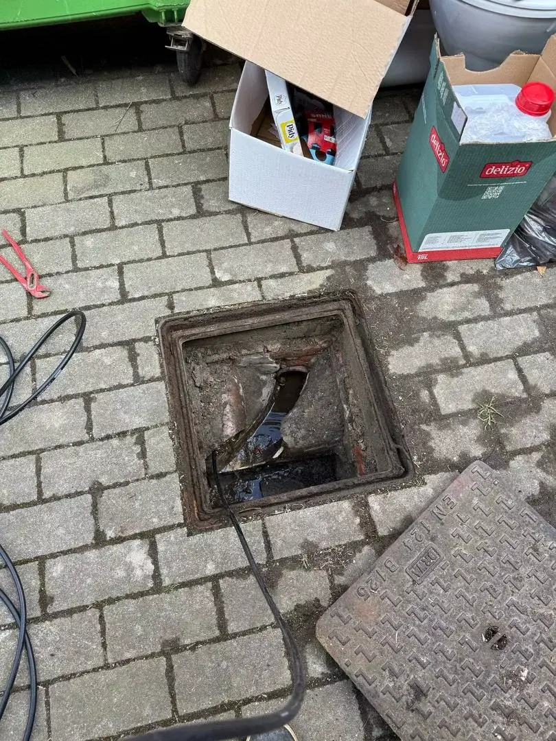 Comment Déboucher une Canalisation Rapidement à Bruxelles - Plombier Urgent