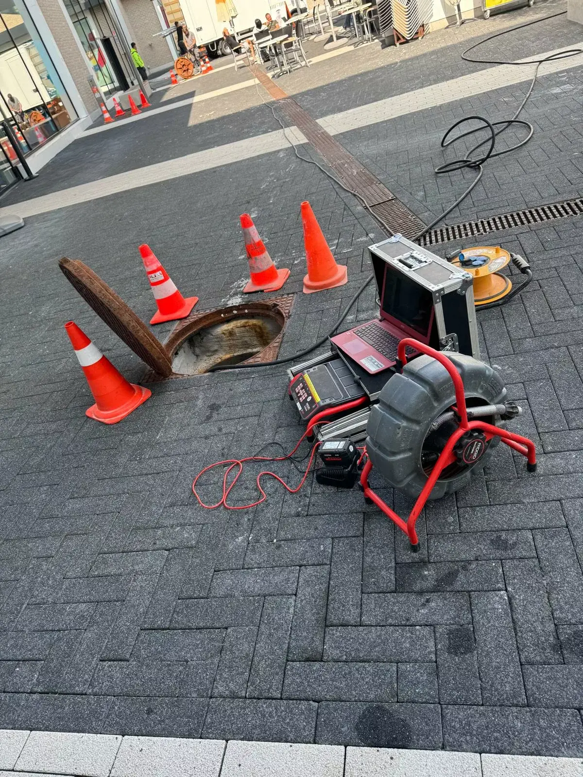 Débouchage Bruxelles pas cher — Plombier Urgent (24/7)